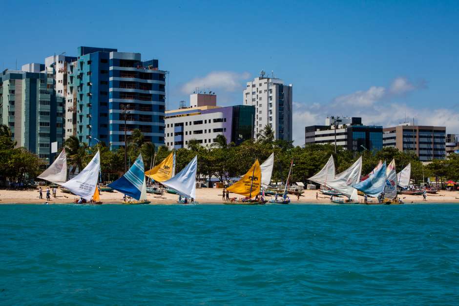 Foto de Orla de Maceió - Crédito: BrasilGuias
